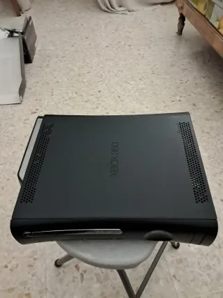 Xbox 360 Elite 120GB Negra+ 2 juegos