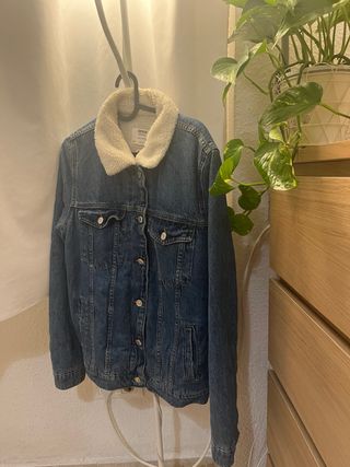 Chaqueta vaquera con borrego