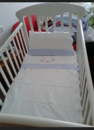 Cuna de bebé blanca Regalo colchón