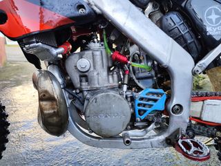 Honda CR 250 - Moto de Cross