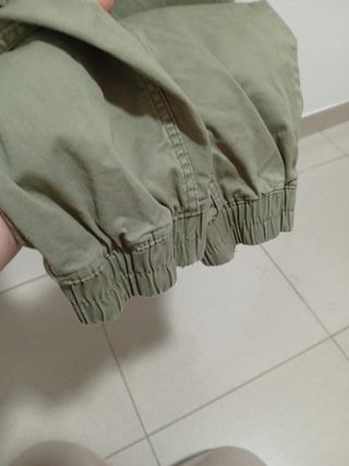 Pantalón chico verde oliva