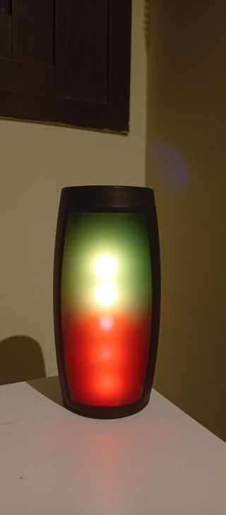 Altavoz pequeño con luces LED Potente