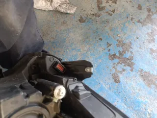 Faro delantero izquierdo Opel Corsa