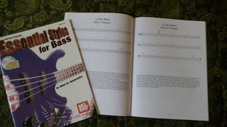 Manual Essential Styles for Bass con CD