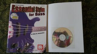 Manual Essential Styles for Bass con CD