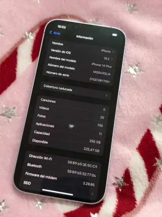 iPhone 14 Plus viola