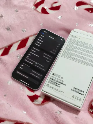 iPhone 14 Plus viola