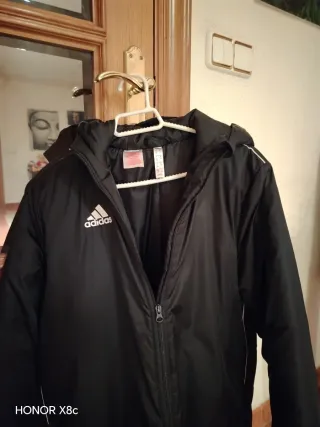 Chaqueta Adidas Negra.