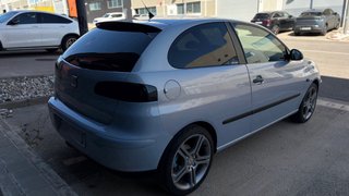 SEAT Ibiza 2004