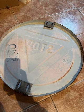 Señal STOP antigua años 70