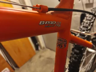 Bicicleta B-PRO ZS7 infantil de entre 8 a 11 años