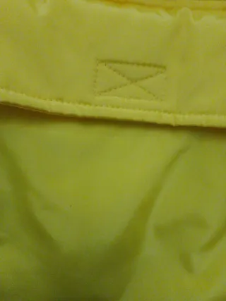 Chaqueta Karl Kani Negra y Amarilla