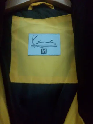 Chaqueta Karl Kani Negra y Amarilla