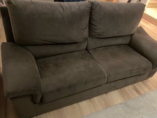 Divano in tessuto marrone