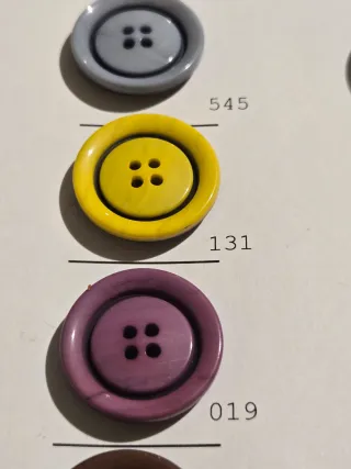 Lote 60 botones Geymer S.A.