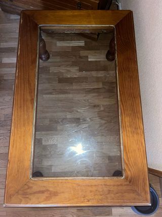 Mesita auxiliar de madera para salón