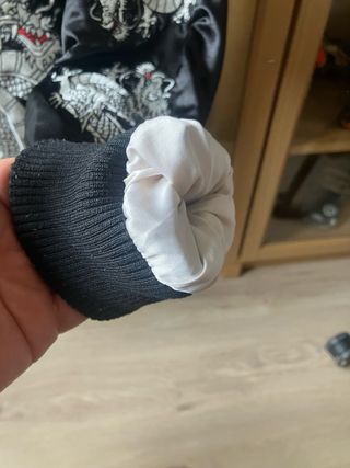 Cazadora bomber con dragones