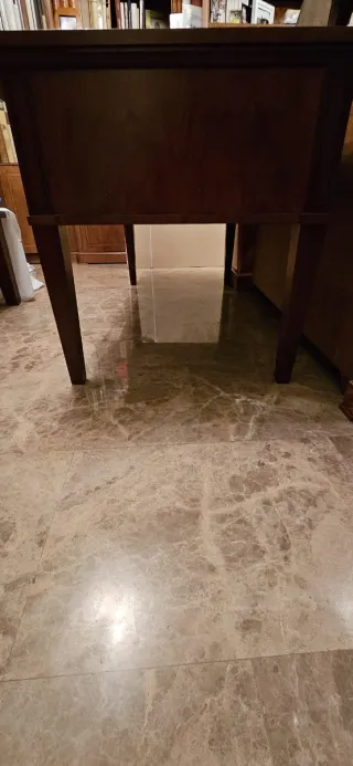 Mesa de despacho madera raíz 145x75cm