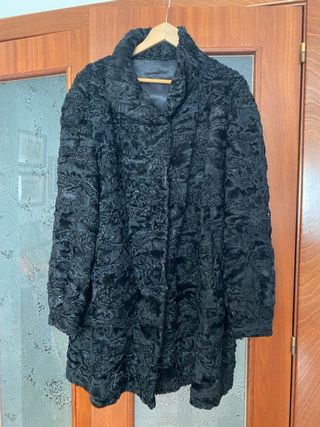 Chaquetón de astrakán con bolsillos