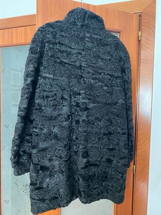 Chaquetón de astrakán con bolsillos