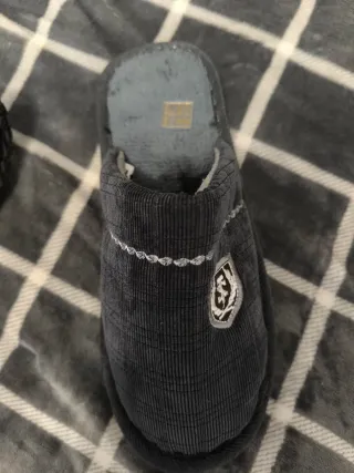 Zapatillas de casa grises hombre