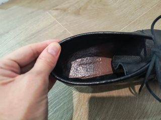 Botines de piel con cordones