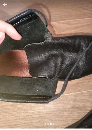 Botines de piel con cordones