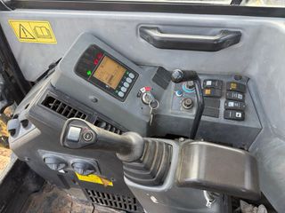 Excavadora Yanmar SV100 - 2019