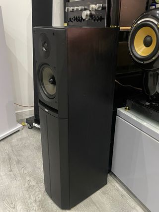 Altavoces Bowers & Wilkins DM 605