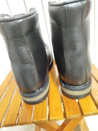 Botas de montaña, cuero, Iturri. Talla 44