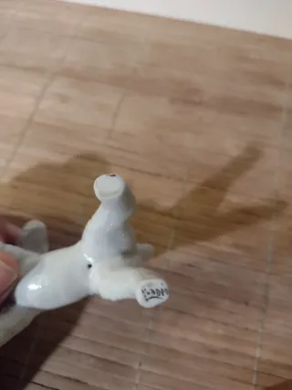 Figura porcelana antigua LLADRó