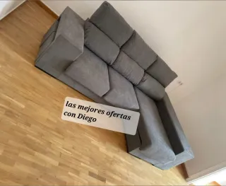 Nuovo divano chaise longue in tessuto Aqualine, ideale per famiglie e animali. Antimacchia, facile da pulire e resistente.