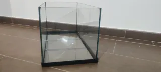 Urna Acuario/Terrario 60L Negro/Transparente