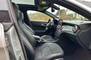 Mercedes-Benz Clase CLA 2015