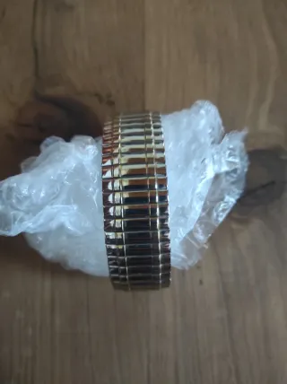 Relógio Techno Time Dourado e Prateado