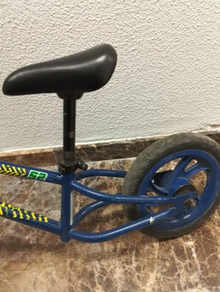 Bicicleta sin pedales para niños