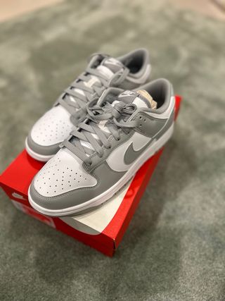Nike Dunk Low Cinza e Branco