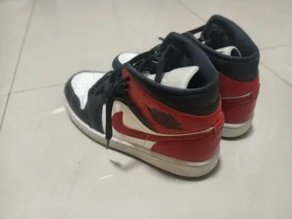 Nike Air Jordan 1 Talla 40 Blanco Rojo Negro