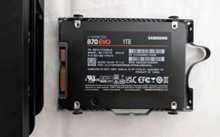 SONY PLAYSTATION 4 SLIM (CUH-2116a)