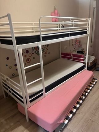 Litera Ikea SVARTA+cama extraíble