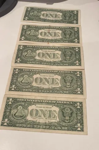 5 Banconote da 1 Dollaro Americano