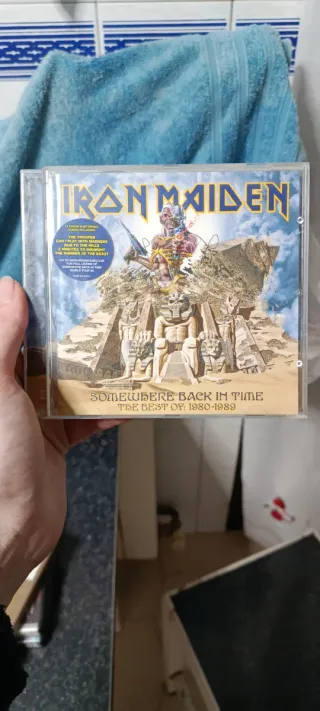 CD Iron Maiden : Somewhere back in Time.