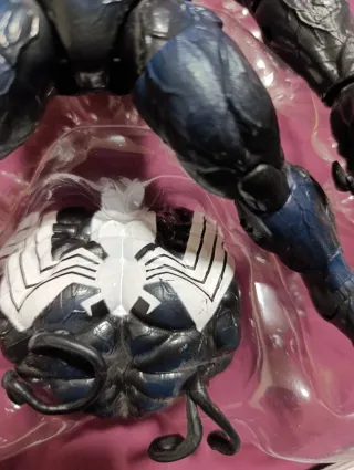 Figura Venom Marvel Legends