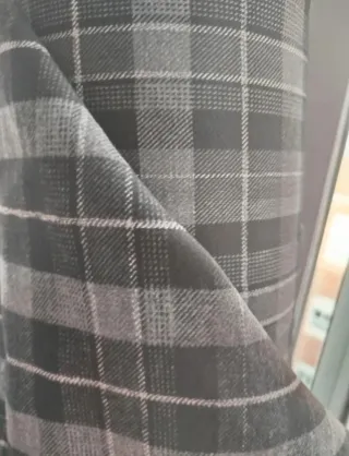 Tela a quadri grigi e neri