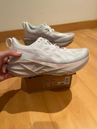 Zapatillas Asics Novablast 5 Mujer Talla 38