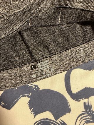 Top gris oscuro manga corta talla L