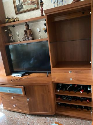 Mobile soggiorno in legno e vetro