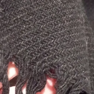 MANTÓN NEGRO DE LANA INDUMENTARIA