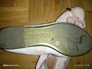 Zapatos planos Hispanitas beige y rosa