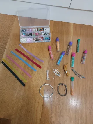 Set completo pulseras y abalorios